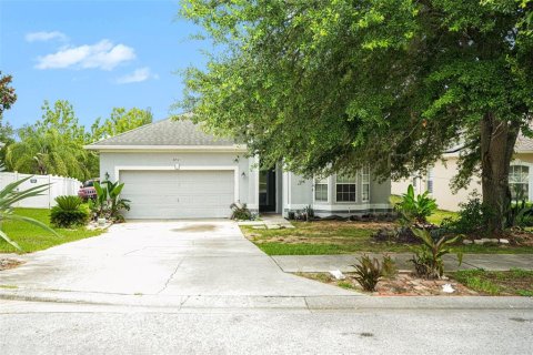 Casa en Dade City, Florida 3 dormitorios, 162.76 m2 № 2124680