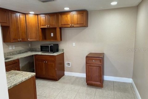 Villa ou maison à vendre à Orlando, Floride: 4 chambres, 111.48 m2 № 2203175 - photo 4