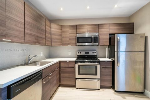 Immobilier commercial à vendre à Miami, Floride: 191.75 m2 № 2080830 - photo 8