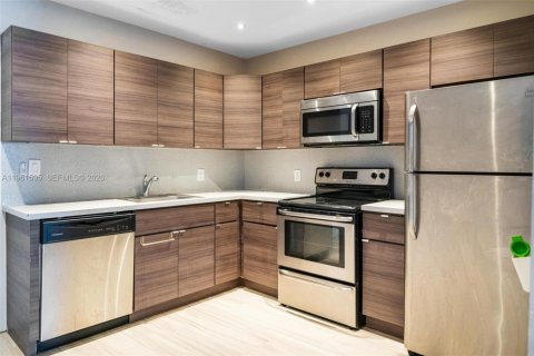 Immobilier commercial à vendre à Miami, Floride: 191.75 m2 № 2080830 - photo 7