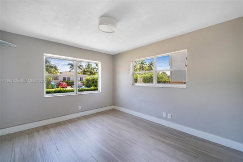 Immobilier commercial à vendre à Miami, Floride: 191.75 m2 № 2080830 - photo 14