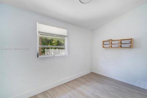 Immobilier commercial à vendre à Miami, Floride: 191.75 m2 № 2080830 - photo 16