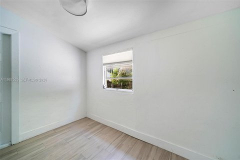 Immobilier commercial à vendre à Miami, Floride: 191.75 m2 № 2080830 - photo 17