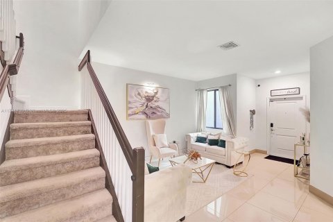 Touwnhouse à vendre à Miami, Floride: 3 chambres, 158.31 m2 № 1860341 - photo 7