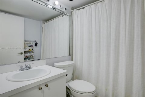 Купить кондоминиум в Авентура, Флорида 2 спальни, 105.35м2, № 1858860 - фото 14