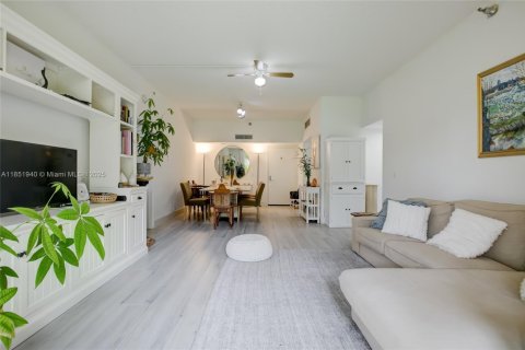 Купить кондоминиум в Авентура, Флорида 2 спальни, 105.35м2, № 1858860 - фото 4