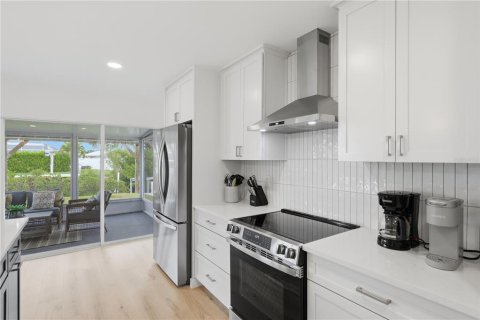 Villa ou maison à vendre à Nokomis, Floride: 3 chambres, 179.02 m2 № 2101485 - photo 8