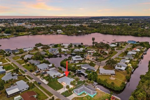 Villa ou maison à Nokomis, Floride 3 chambres, 179.02 m2 № 2101485