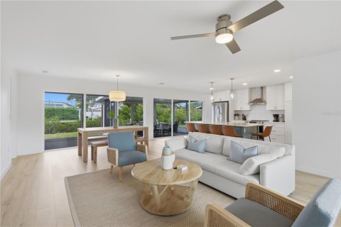 Villa ou maison à vendre à Nokomis, Floride: 3 chambres, 179.02 m2 № 2101485 - photo 5