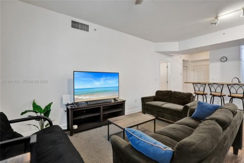 Condominio en alquiler en South Miami, Florida, 2 dormitorios, 93.83 m2 № 2052641 - foto 12