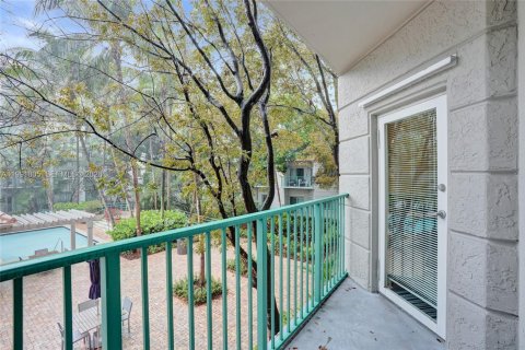 Condominio en alquiler en South Miami, Florida, 2 dormitorios, 93.83 m2 № 2052641 - foto 28