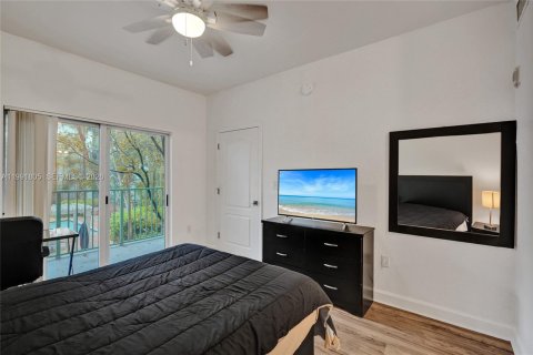 Condominio en alquiler en South Miami, Florida, 2 dormitorios, 93.83 m2 № 2052641 - foto 22