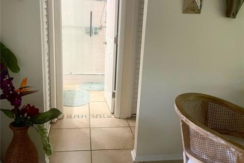 Condominio en venta en Largo, Florida, 1 dormitorio, 61.78 m2 № 1865871 - foto 4