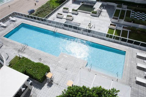 Снять в аренду кондоминиум в Санни-Айлс-Бич, Флорида 3 спальни, 183.85м2, № 1963494 - фото 3