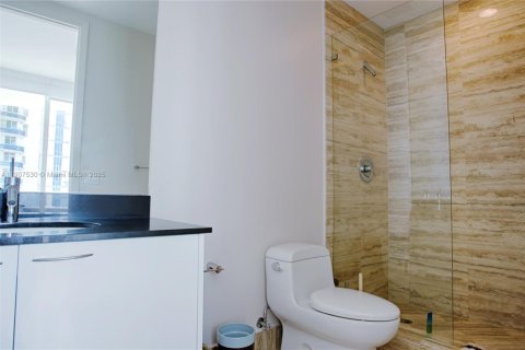 Снять в аренду кондоминиум в Санни-Айлс-Бич, Флорида 3 спальни, 183.85м2, № 1963494 - фото 14