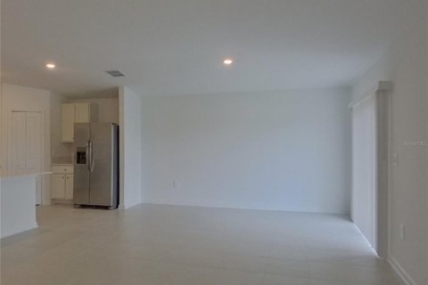 Casa en alquiler en Kissimmee, Florida, 4 dormitorios, 201.97 m2 № 1802145 - foto 3