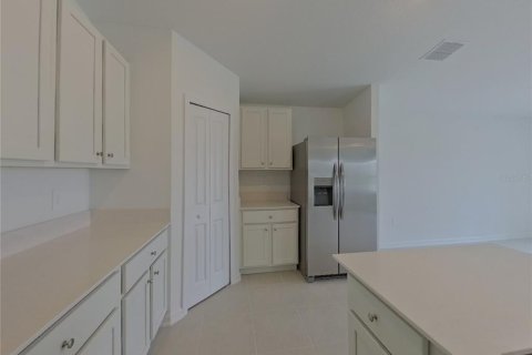 Casa en alquiler en Kissimmee, Florida, 4 dormitorios, 201.97 m2 № 1802145 - foto 4