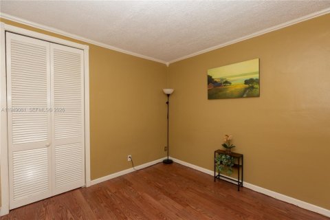 Condominio en venta en Pembroke Pines, Florida, 2 dormitorios, 62.24 m2 № 2091354 - foto 24