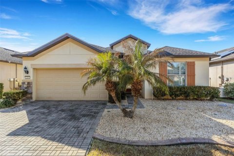 House in Davenport, Florida 3 bedrooms, 185.8 sq.m. № 2151400 - photo 3