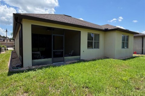 House in Davenport, Florida 3 bedrooms, 185.8 sq.m. № 2151400 - photo 6