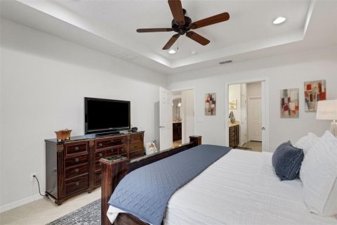 House in Davenport, Florida 3 bedrooms, 185.8 sq.m. № 2151400 - photo 29