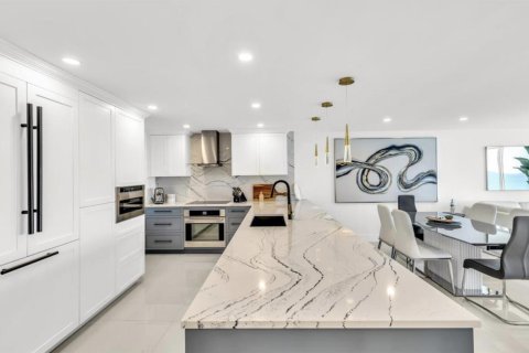 Condo in Boca Raton, Florida, 2 bedrooms  № 2158344 - photo 2