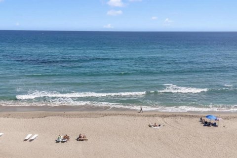 Condo in Boca Raton, Florida, 2 bedrooms  № 2158344 - photo 13