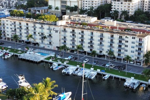 Condominio en venta en Fort Lauderdale, Florida, 2 dormitorios, 75.62 m2 № 835899 - foto 1