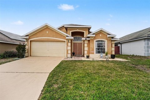 House in Davenport, Florida 3 bedrooms, 174.75 sq.m. № 2151050 - photo 2