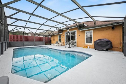 House in Davenport, Florida 3 bedrooms, 174.75 sq.m. № 2151050 - photo 8