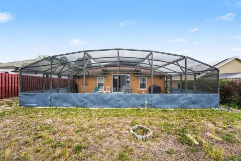 House in Davenport, Florida 3 bedrooms, 174.75 sq.m. № 2151050 - photo 12