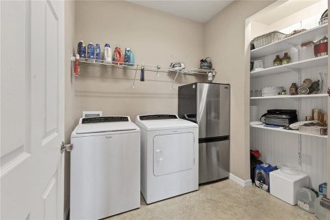 House in Venice, Florida 2 bedrooms, 156.82 sq.m. № 1681067 - photo 22