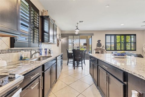 House in Venice, Florida 2 bedrooms, 156.82 sq.m. № 1681067 - photo 12