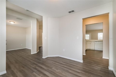 Casa en alquiler en Spring Hill, Florida, 3 dormitorios, 172.61 m2 № 1906830 - foto 5