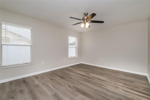 Casa en alquiler en Spring Hill, Florida, 3 dormitorios, 172.61 m2 № 1906830 - foto 10