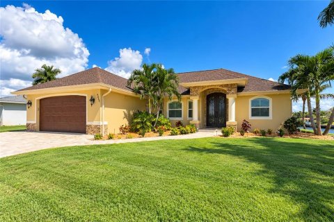 Villa ou maison à vendre à Port Charlotte, Floride: 3 chambres, 172.43 m2 № 2425668 - photo 3