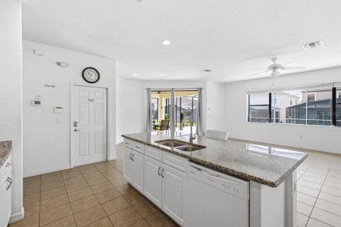 Casa en venta en Davenport, Florida, 5 dormitorios, 216.74 m2 № 2212490 - foto 15
