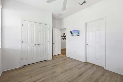 Casa en venta en Davenport, Florida, 5 dormitorios, 216.74 m2 № 2212490 - foto 17