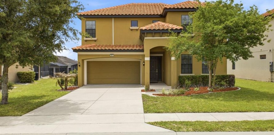 Casa en Davenport, Florida 5 dormitorios, 216.74 m2 № 2212490