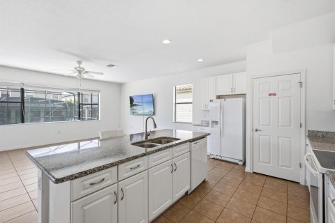 Casa en venta en Davenport, Florida, 5 dormitorios, 216.74 m2 № 2212490 - foto 14