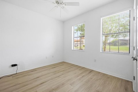 Casa en venta en Davenport, Florida, 5 dormitorios, 216.74 m2 № 2212490 - foto 16