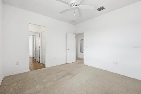 Casa en venta en Davenport, Florida, 5 dormitorios, 216.74 m2 № 2212490 - foto 27