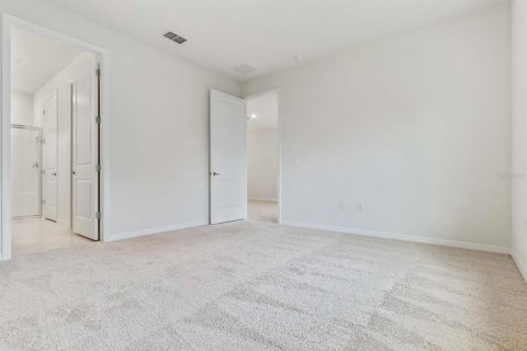 House in Mount Dora, Florida 2 bedrooms, 130.25 sq.m. № 1736892 - photo 10