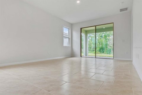 House in Mount Dora, Florida 2 bedrooms, 130.25 sq.m. № 1736892 - photo 7