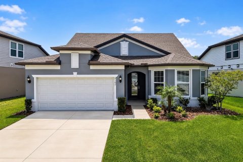 House in Wesley Chapel, Florida 4 bedrooms, 254.18 sq.m. № 2124732 - photo 2