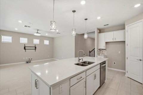 House in Wesley Chapel, Florida 4 bedrooms, 254.18 sq.m. № 2124732 - photo 17
