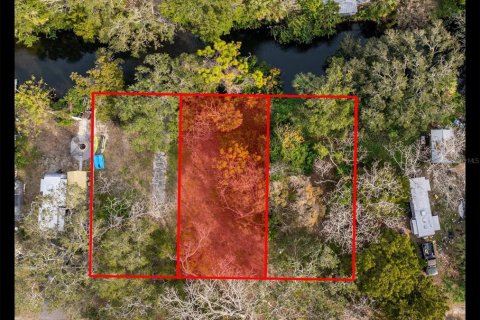 Terreno en venta en Hudson, Florida № 1554836 - foto 1