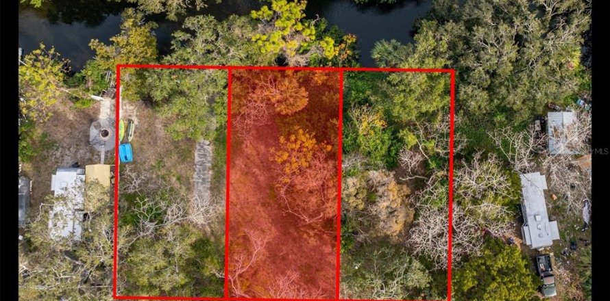 Terreno en Hudson, Florida № 1554836