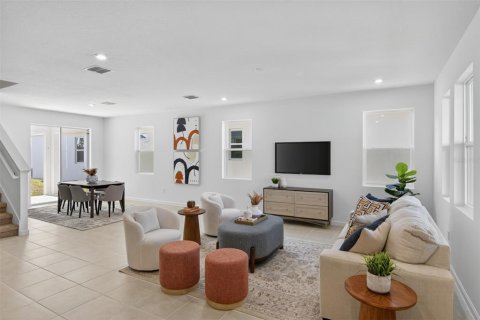 House in Orlando, Florida 3 bedrooms, 180.51 sq.m. № 2200594 - photo 7