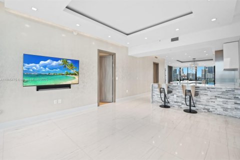 Condominio en venta en Aventura, Florida, 3 dormitorios, 255.48 m2 № 1870004 - foto 9